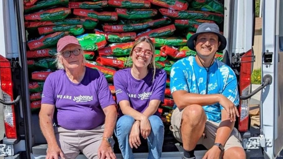 Free Pet Food Pantry at Contra Costa Animal Services